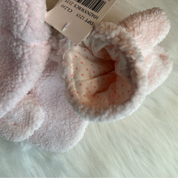 Carter’s Pale Pink Baby Girl Sherpa Plush Hat and Mitten Gloves Set 12-24 Months - Picture 5 of 6